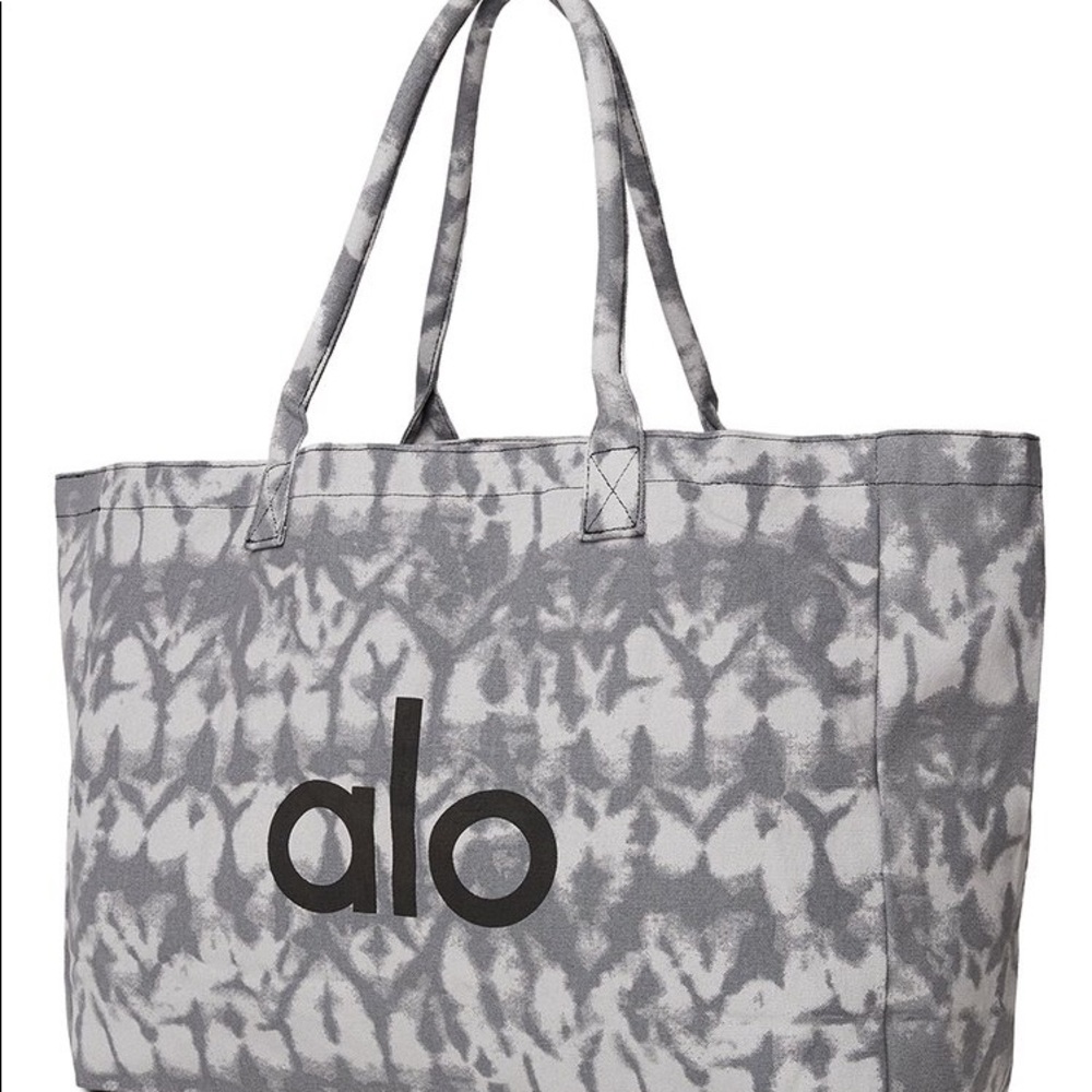 Alo Yoga grey tie dye shopper to tote yoga tote